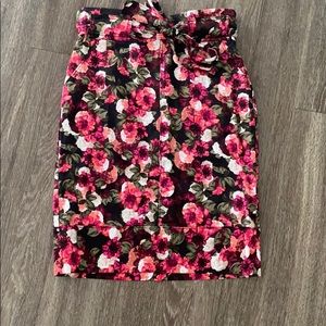 Floral pencil skirt with bow